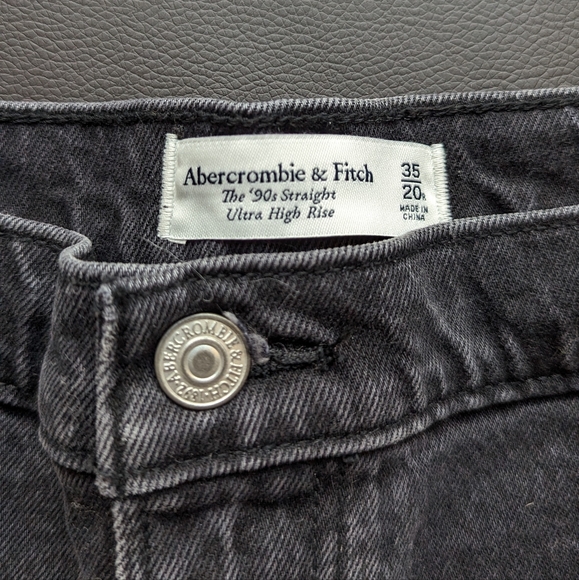 Abercrombie Ultra High Rise 90s Straight Jean - Black Distressed - Picture 9 of 10
